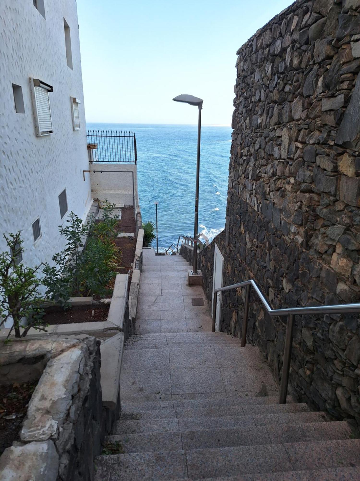 White And Quiet! Modern Apartment In San Agustin San Bartolomé 外观 照片